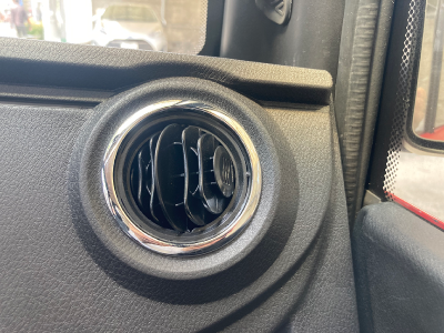 エアコン吹き出し口